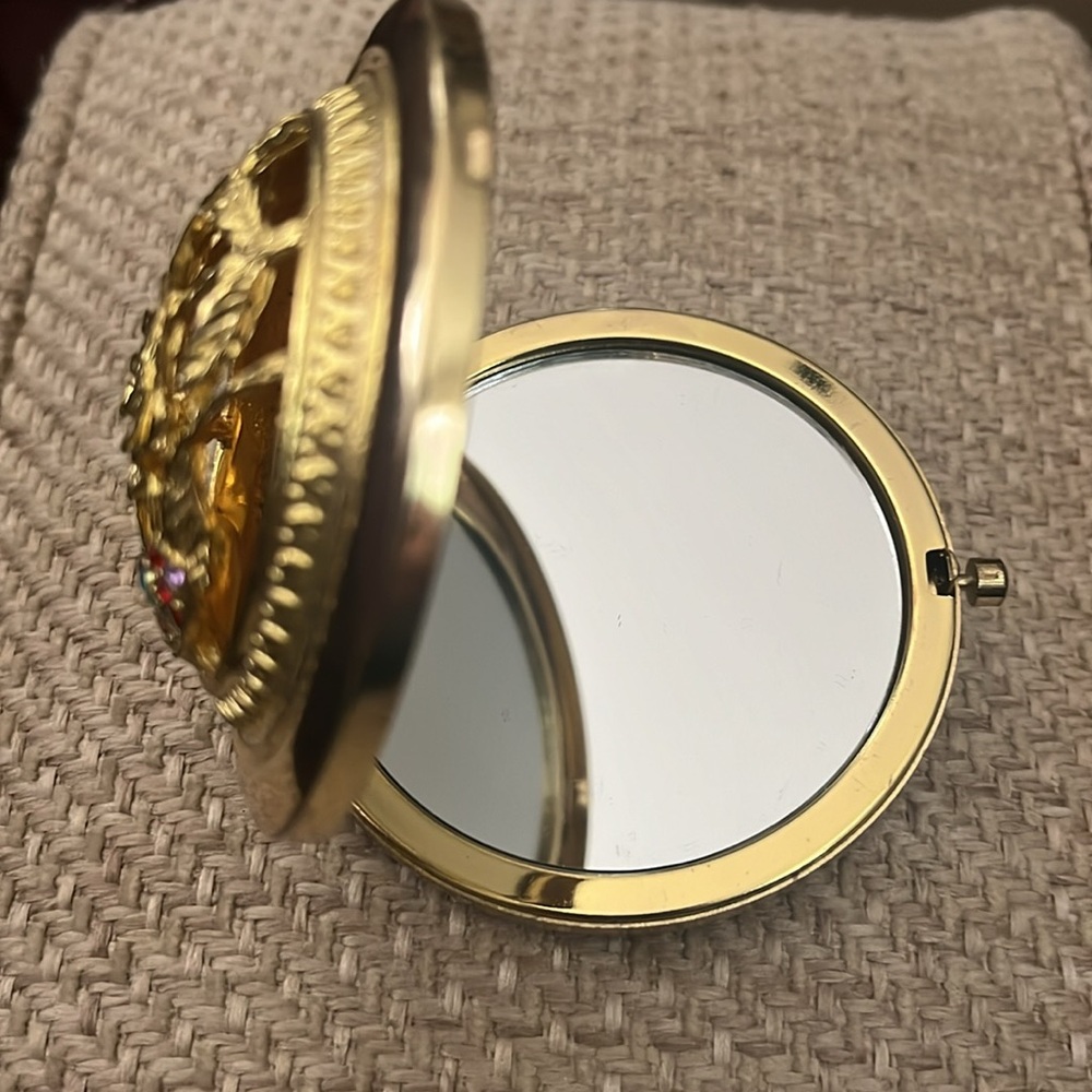 Vintage jeweled compact - Picture 7 of 10